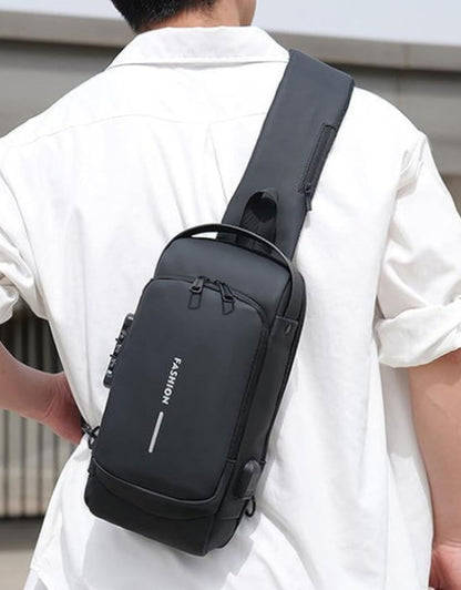 SHOULDER BAG WITH USB CHARGER